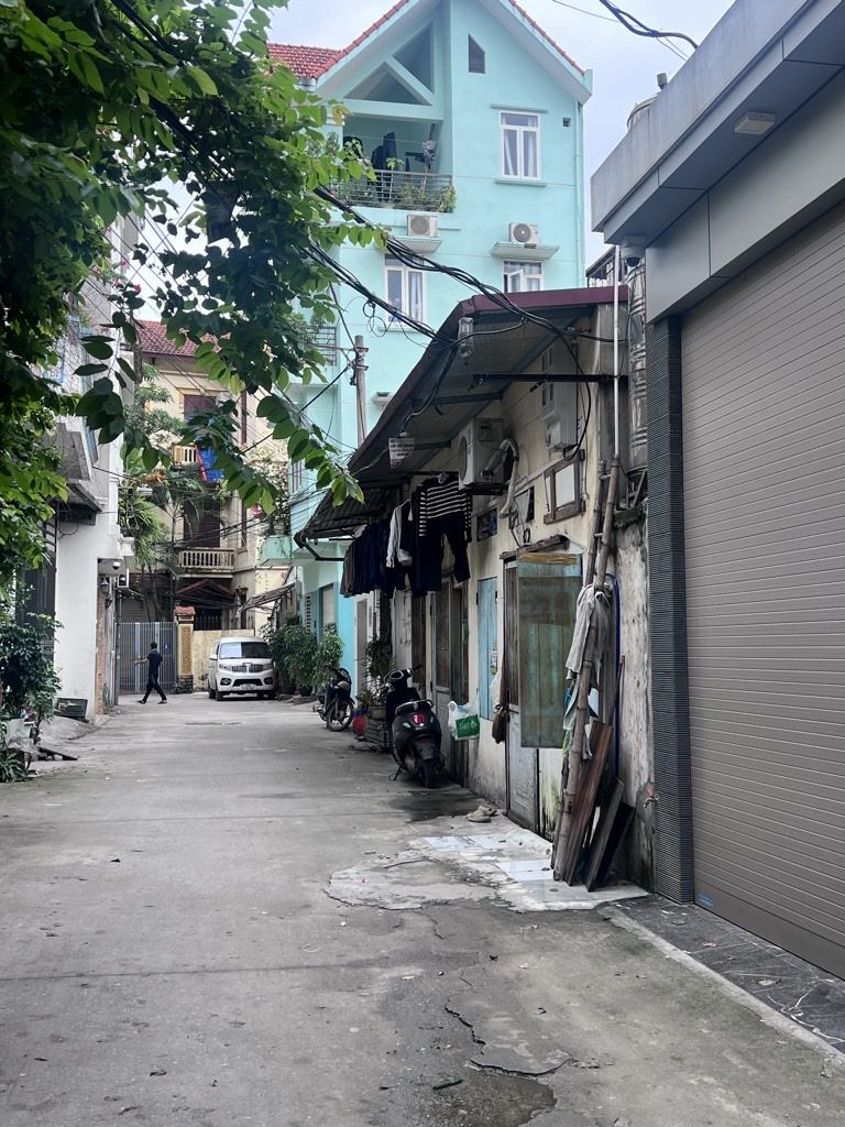 Bán 76M đại đồng nguyễn khoái tặng nhà ngõ thông 5M ô tô tránh hoàng mai