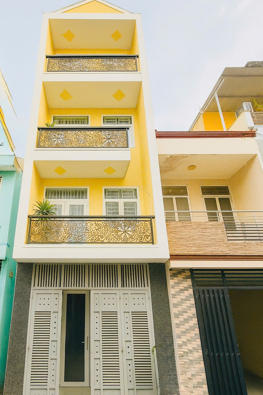 Nhà bán trung tâm P9 Tân Bình – HXH 6m Lạc Long Quân – 51m² – 4 tầng – nội thất cao cấp – Giá 12.85 tỷ.