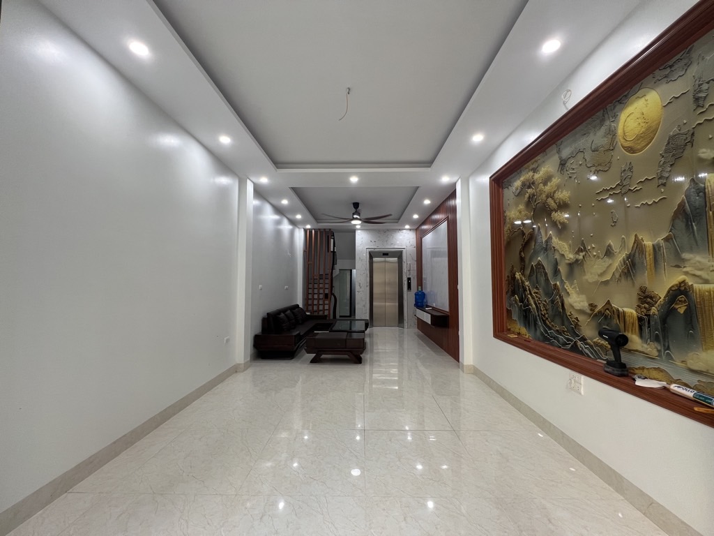 BÁN NHÀ PHÚC ĐỒNG LONG BIÊN,OTO TRÁNH,THANG MÁY,VỈA HÈ,45M NHỈNH 13 TỶ