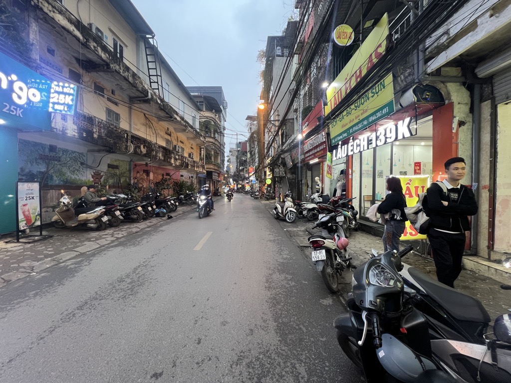 BÁN NHÀ ĐẸP NGUYỄN VIẾT XUÂN GARA THANG MÁY 48M 6 TẦNG GIÁ 16,8 TỶ