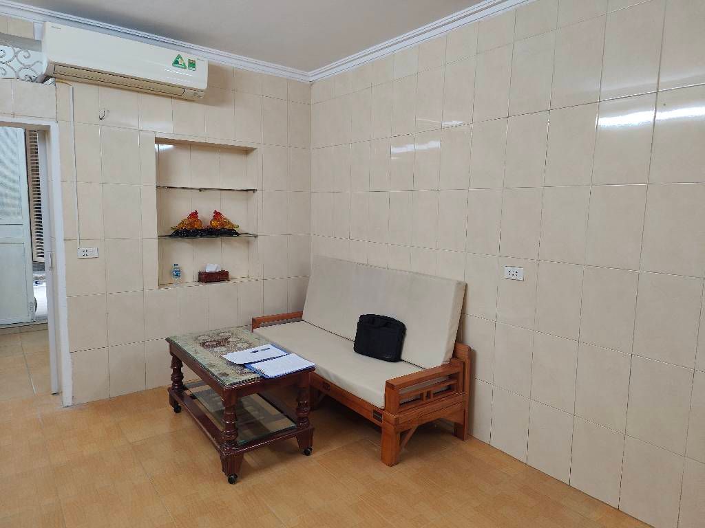 Bán nhà tập thể tầng 1 yên lạc 55m hai bà trưng