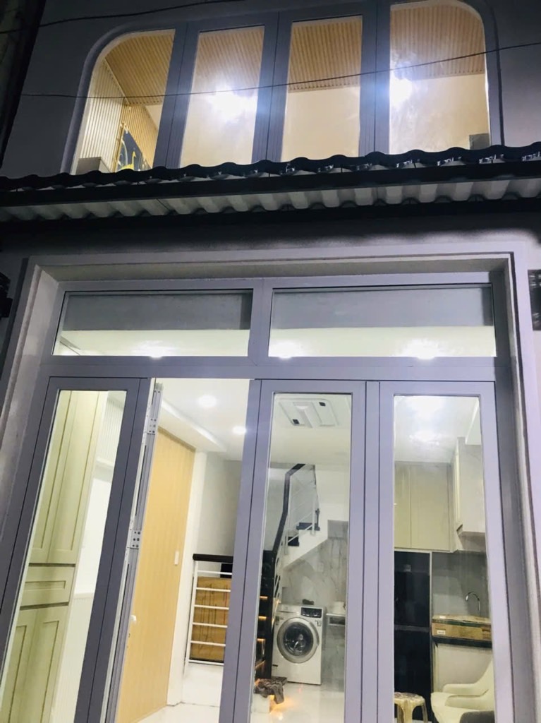 Bán nhà sát vòng xoay Lý Thái Tổ Q3, 20M2 (3.5X6) 3 TẦNG 2PN 2WC Siêu xinh - 4.88 Tỷ