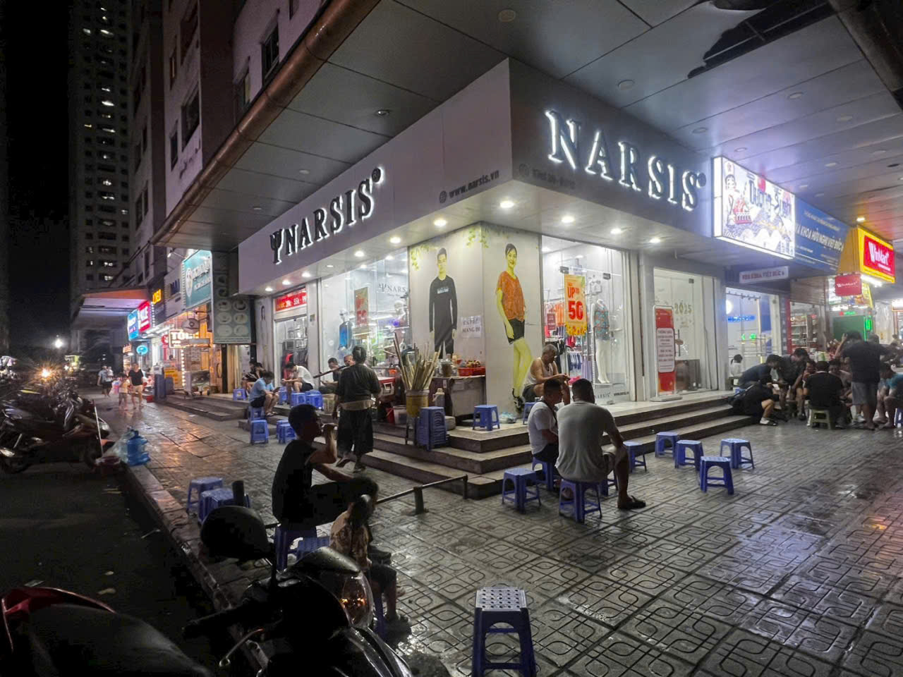 CHO THUÊ NHÀ LIÊN KỀ NAM TRUNG YÊN CẦU GIẤY HÀ NỘI Diện tích: 280m2