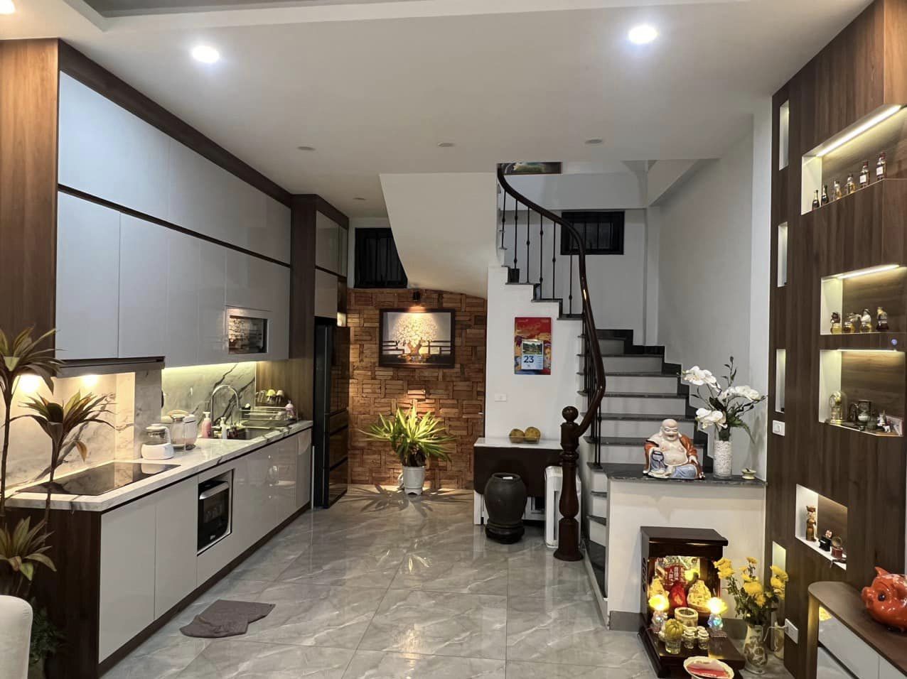 CẦN BÁN NHÀ NGỌC HÀ 35M 5 TẦNG 7.9 TỶ