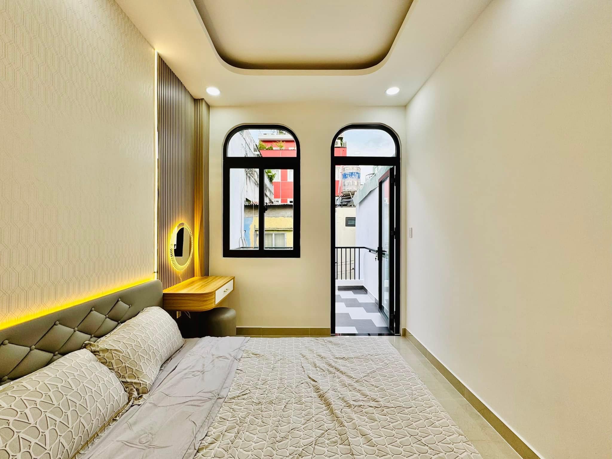 TÒA NHÀ DÒNG TIỀN 2ÔTÔ TRÁNH 2TỶ/NĂM,119M2X7 T,MẶT TIỀN 5.9M, NGUYÊN XÁ-TRỤC METRO