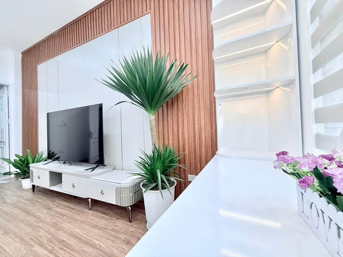 Bán căn hộ dịch vụ mới ở Chùa Bộc - Đống Đa, 7 tầng thang máy - Ngõ thông nhà thoáng