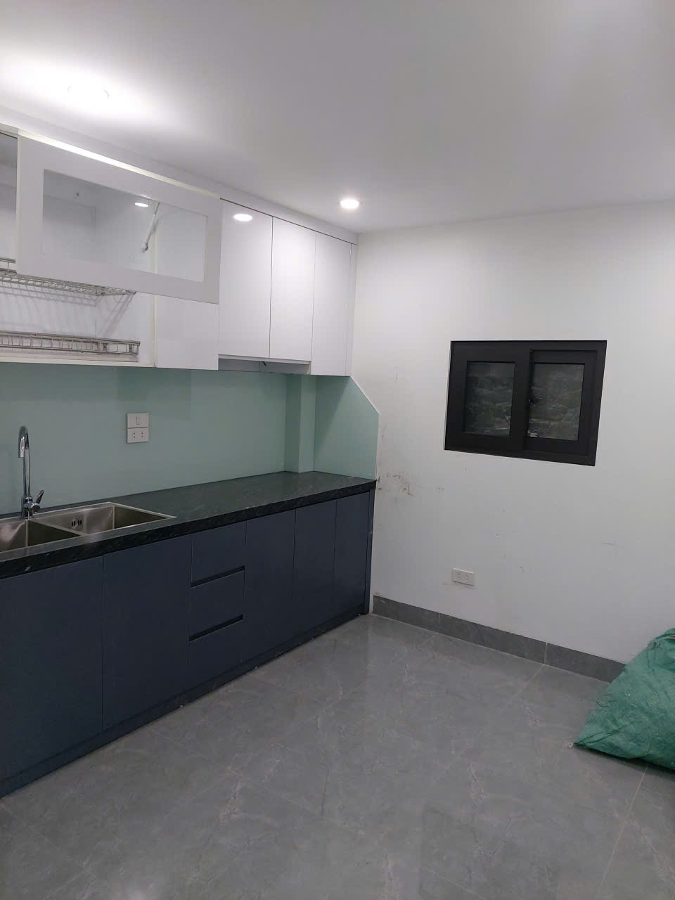 BÁN NHÀ 4.5 TẦNG MỚI XÂY – NGÕ 20M RA Ô TÔ – TỔ 8 ĐA SỸ – 6.x TỶ