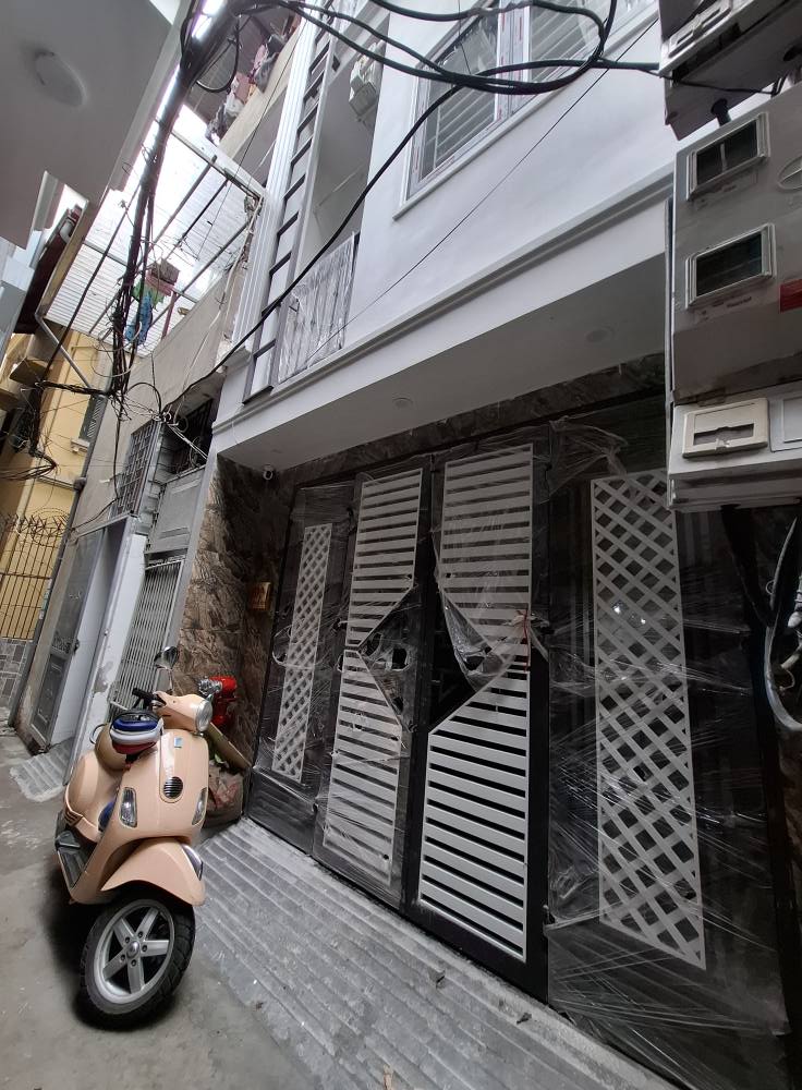 Khúc Thừa Dụ 52m 6 tầng thang máy 8 phòng khép kín doanh thu ổn định