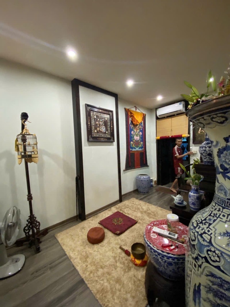 BÁN NHÀ ĐẸP TRUNG TÂM BỒ ĐỀ – 31m² – 4 TẦNG – GIÁ CHỈ 7.75 TỶ – Ở NGAY, FULL NỘI THẤT