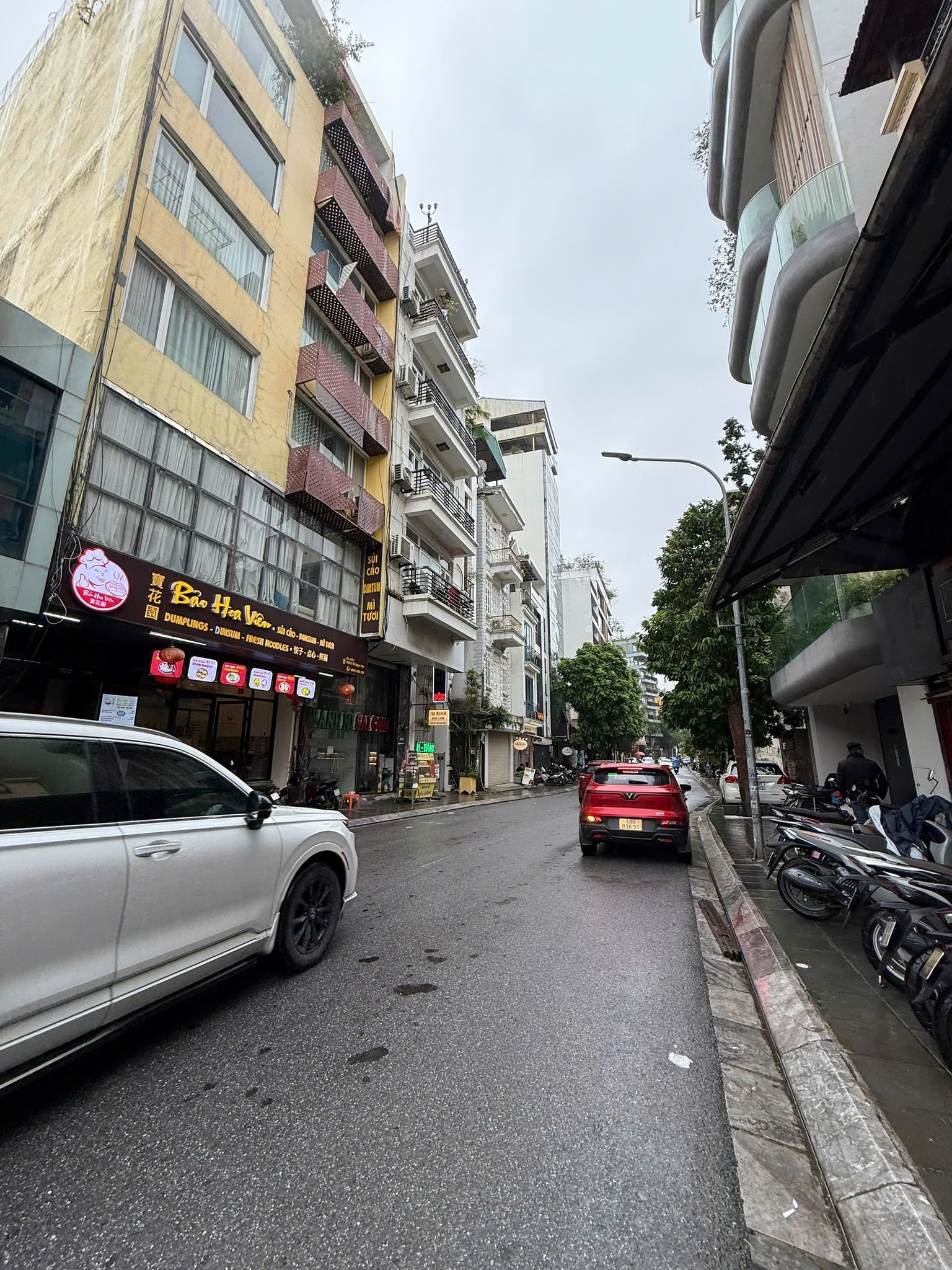 TÒA MẶT PHỐ, TÔ NGỌC VÂN, TÂY HỒ-VỈA HÈ-KD-Ô TÔ: 100/152M X9T, MT 8M, GIÁ 92 TỶ.