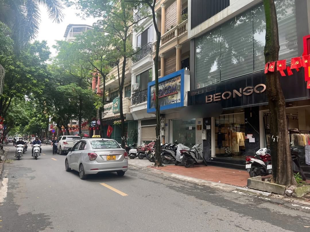 [Siêu VIP] bán nhà phố Hoàng Quốc Việt, ô tô tránh, kinh doanh, mt 6m chỉ 35 tỷ
