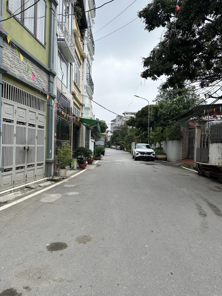 BÁN NHÀ LẠC TRUNG DT70M x 4 TẦNG– PHÂN LÔ VIP – 2 Ô TÔ DỪNG ĐỖ – VỈA HÈ RỘNG – KINH DOANH ỔN ĐỊNH