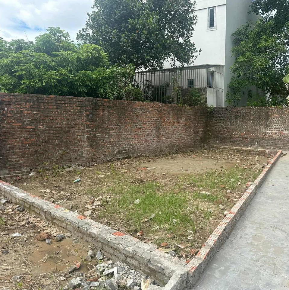 Bán gấp mảnh khu đất vàng sót lại phố Đại Từ, căn góc, 2 mặt ngõ ô tô, 47m, nhỉnh 9 tỷ