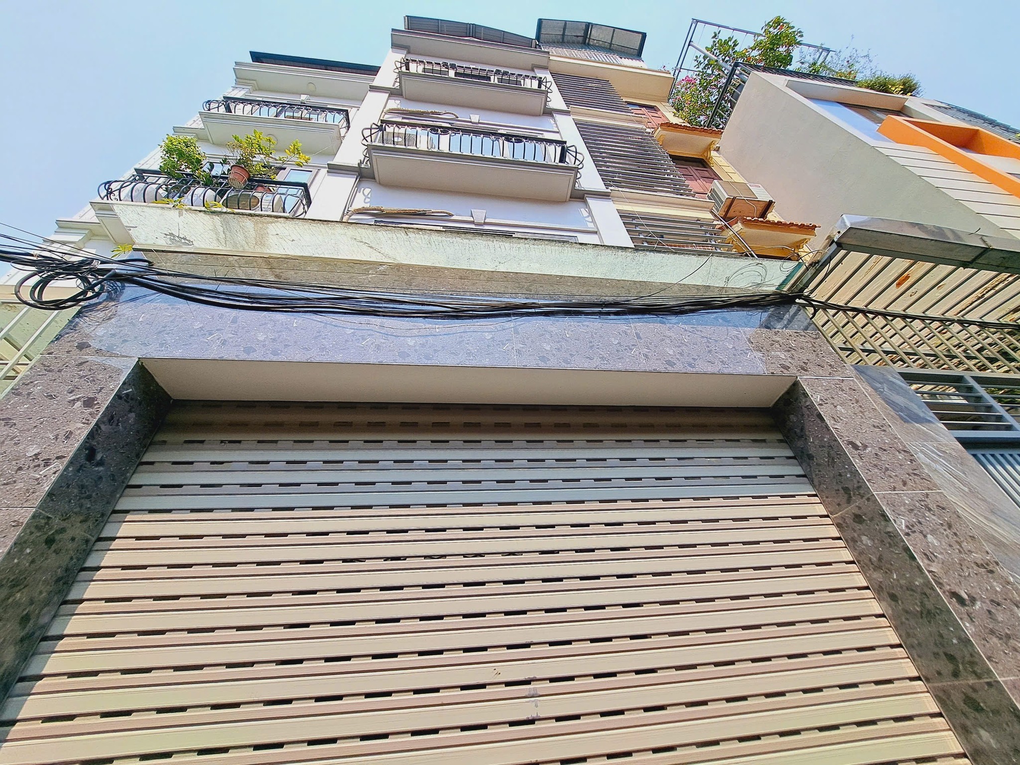 GẦN Ô TÔ GẦN HỒ, THOÁNG, HÀNG XÓM LINH ĐÀM 50MX5T