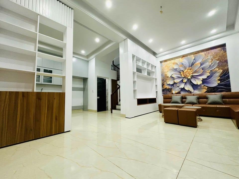 BÁN NHÀ AN DƯƠNG VƯƠNG Ô TÔ VÀO NHÀ -GẦN CIPUTRA -NHÀ ĐẸP Ở NGAY 83M 15.3TỶ