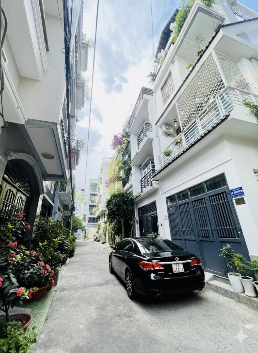 GIÁP LUỸ BÁN BÍCH – HẺM XE HƠI – 2 TẦNG – 4PN – NGANG 6 – 70M – CHỈ 7.X