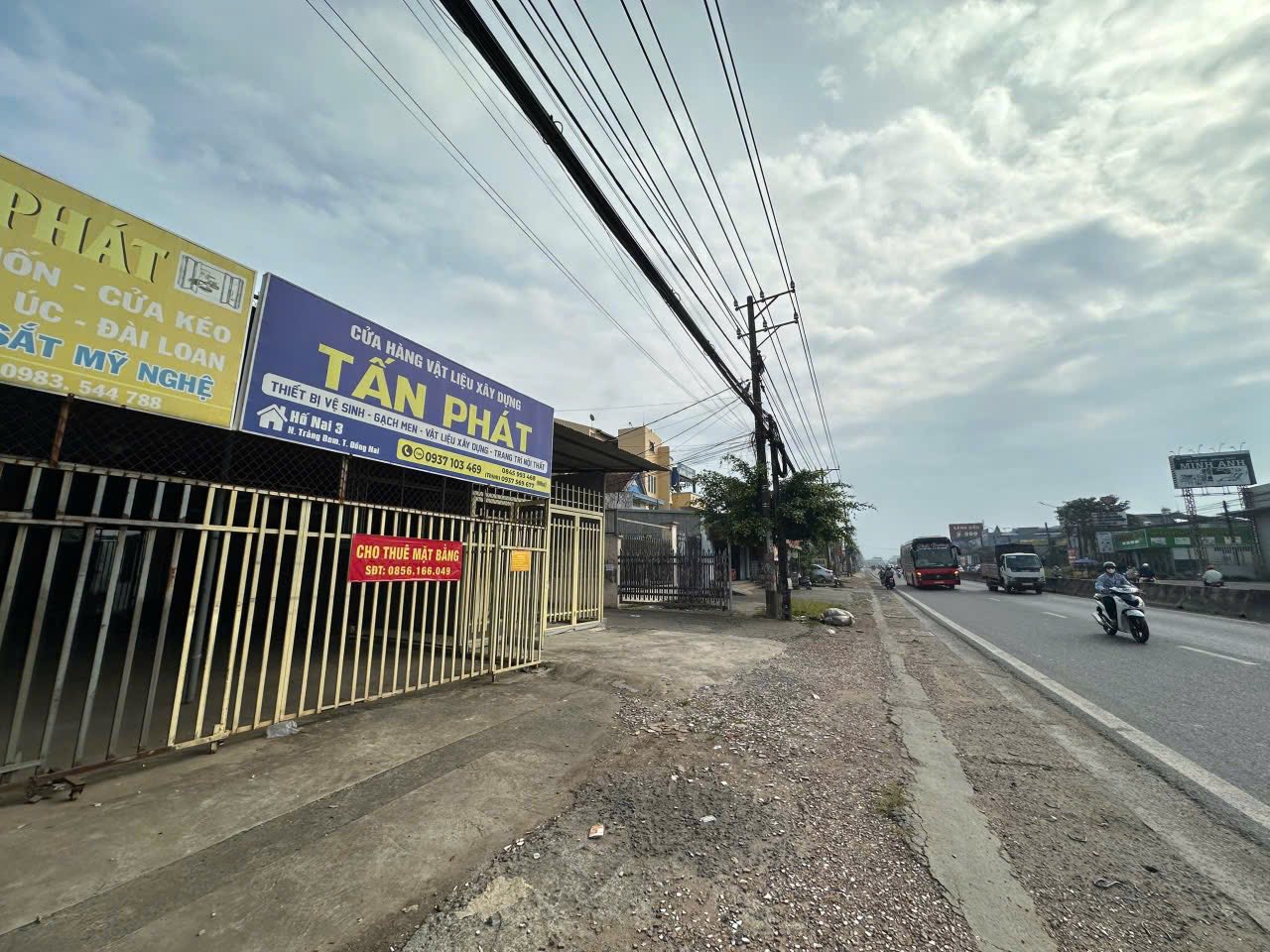 Cho thuê mặt bằng kinh doanh tại Ấp Ngũ Phúc phường Hố Nai, mặt tiền đường QL1A.