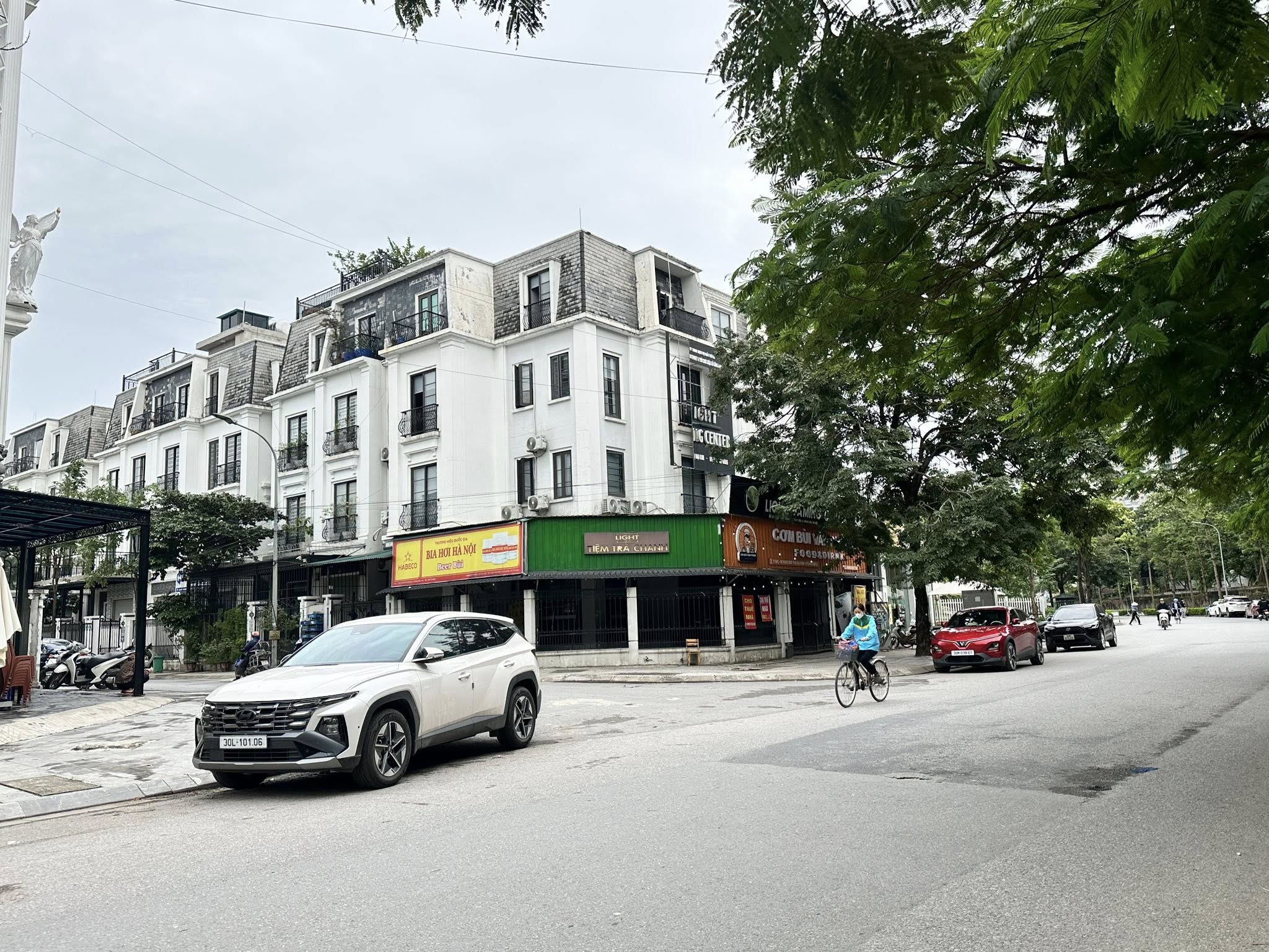 BÁN CĂN LIỀN KỀ KĐT MỚI ĐẠI KIM - NGUYỄN XIỂN 129M2 X 5 TẦNG, MT 9M - LÔ GÓC 2 THOÁNG, CÓ SÂN VƯỜN, VỈA HÈ 2 BÊN ĐƯỜNG.