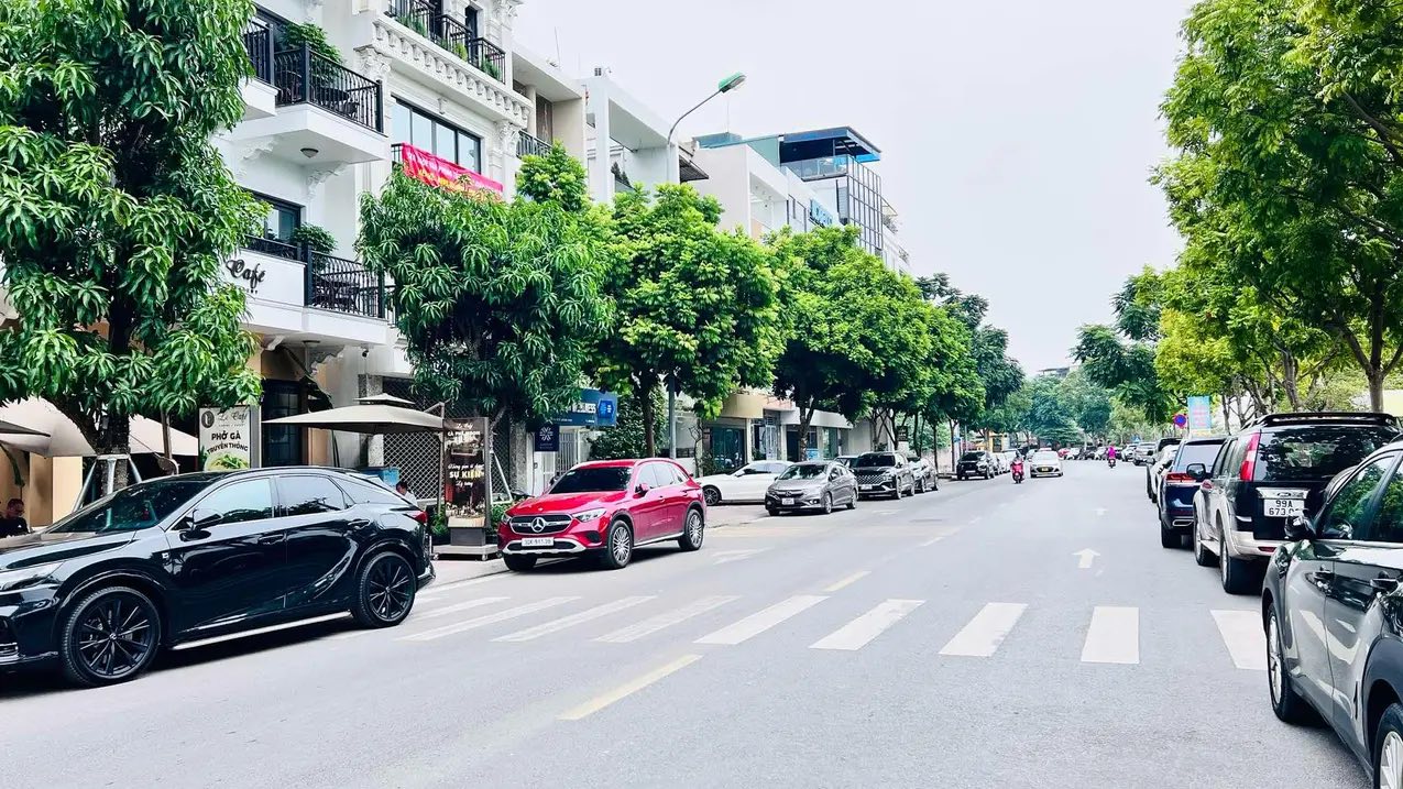 BÁN NHÀ PHỐ LÂM HẠ 70M2 7T, MT5M VIEW HỒ, CÔNG VIÊN, AN CƯ HƯỞNG THỤ - CHỈ 2X TỶ