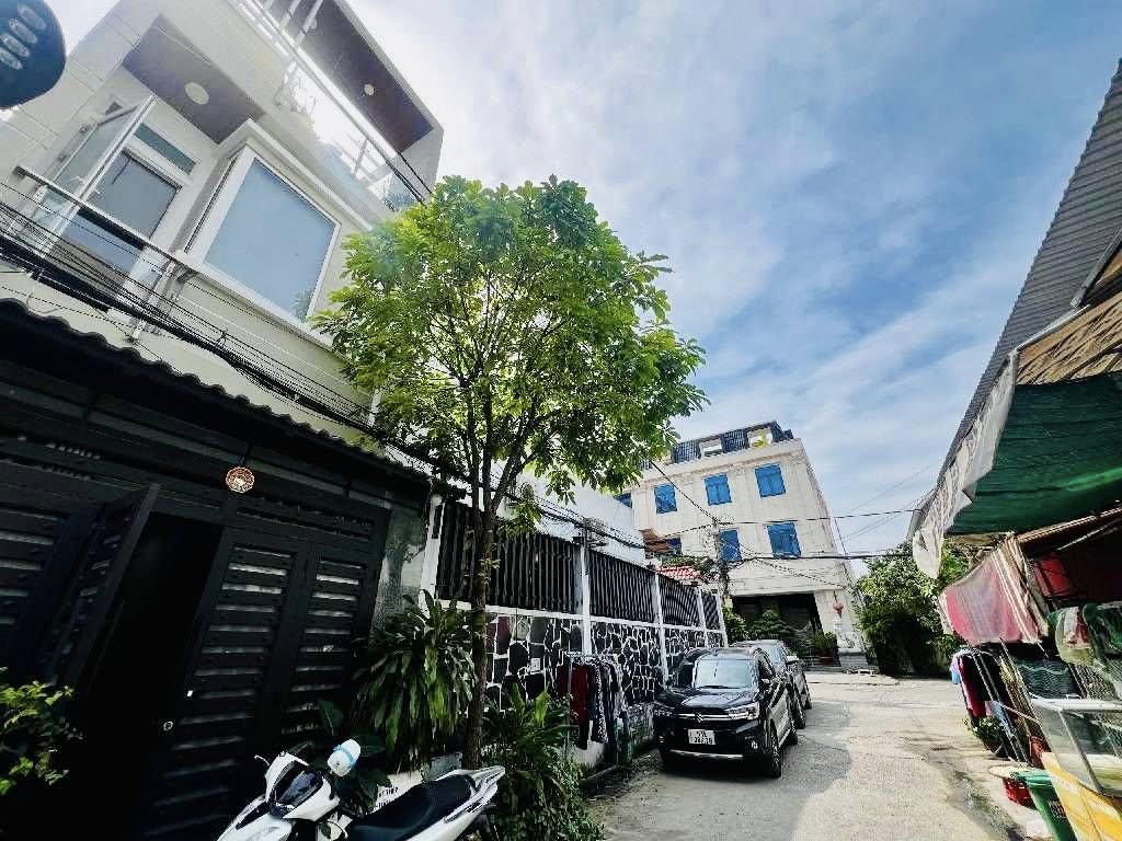 GIÁP AEON TÂN PHÚ – HẺM TẢI TRÁNH – 60M VUÔNG A4 – 3 TẦNG – 4PN – CHỈ 6 ĐỒNG