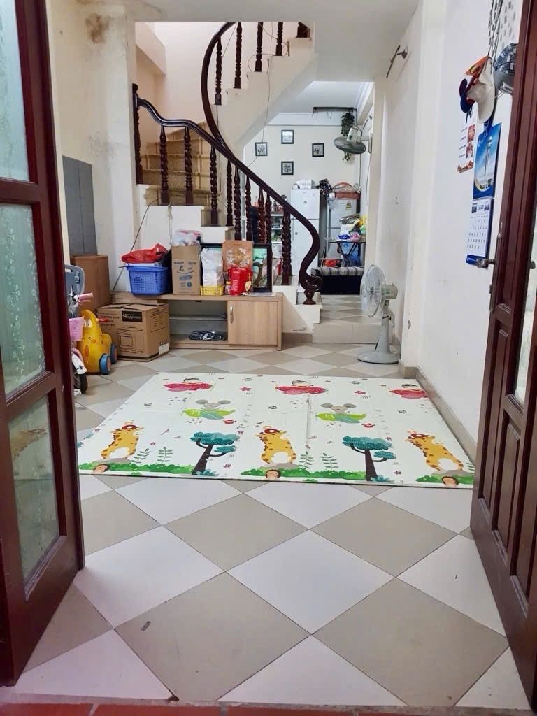 Gia Quất 33m² – Nhà ĐẸP 2 MẶT THOÁNG – 4 TẦNG –