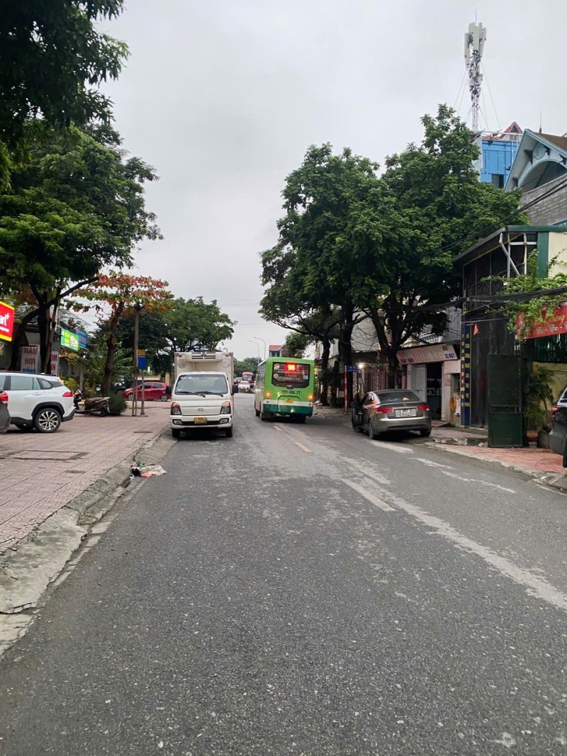 MẶT PHỐ ĐỨC GIANG – SIÊU HIẾM – KINH DOANH ĐỈNH – 135.9m² – GIÁ 29.5 TỶ