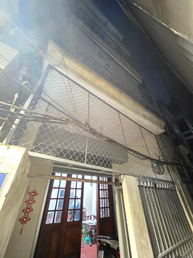 [170] SIÊU PHẨM BÁN ĐẤT TẶNG NHÀ TẠI ĐẶNG VĂN NGỮ, TT ĐỐNG ĐA 10M RA OTO ĐỖ, Ở HOẶC XÂY CCMN