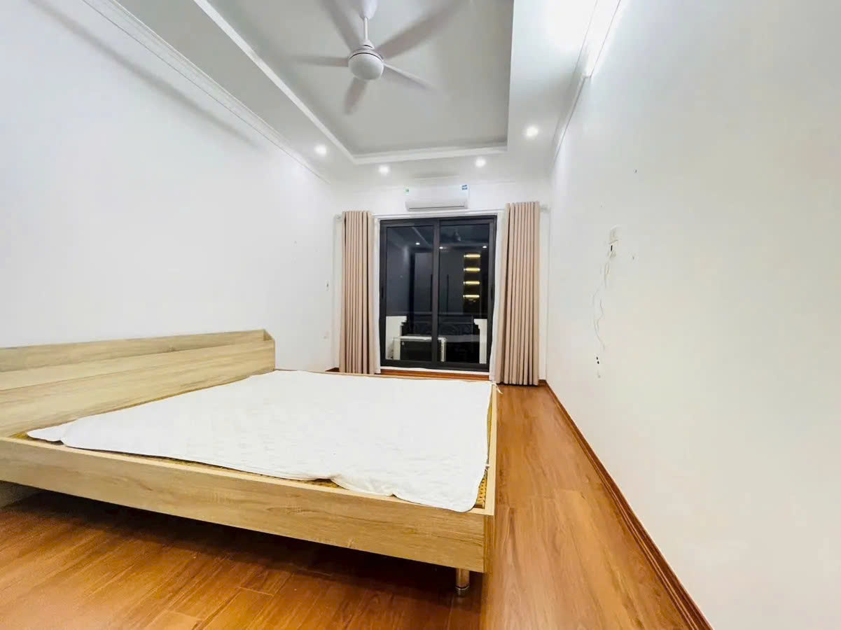 ⚡️S.O.C!!: bán nhà LÔ GÓC- 15m ra OTO TRÁNH- NHỈNH 6 TỶTHANH XUÂN!