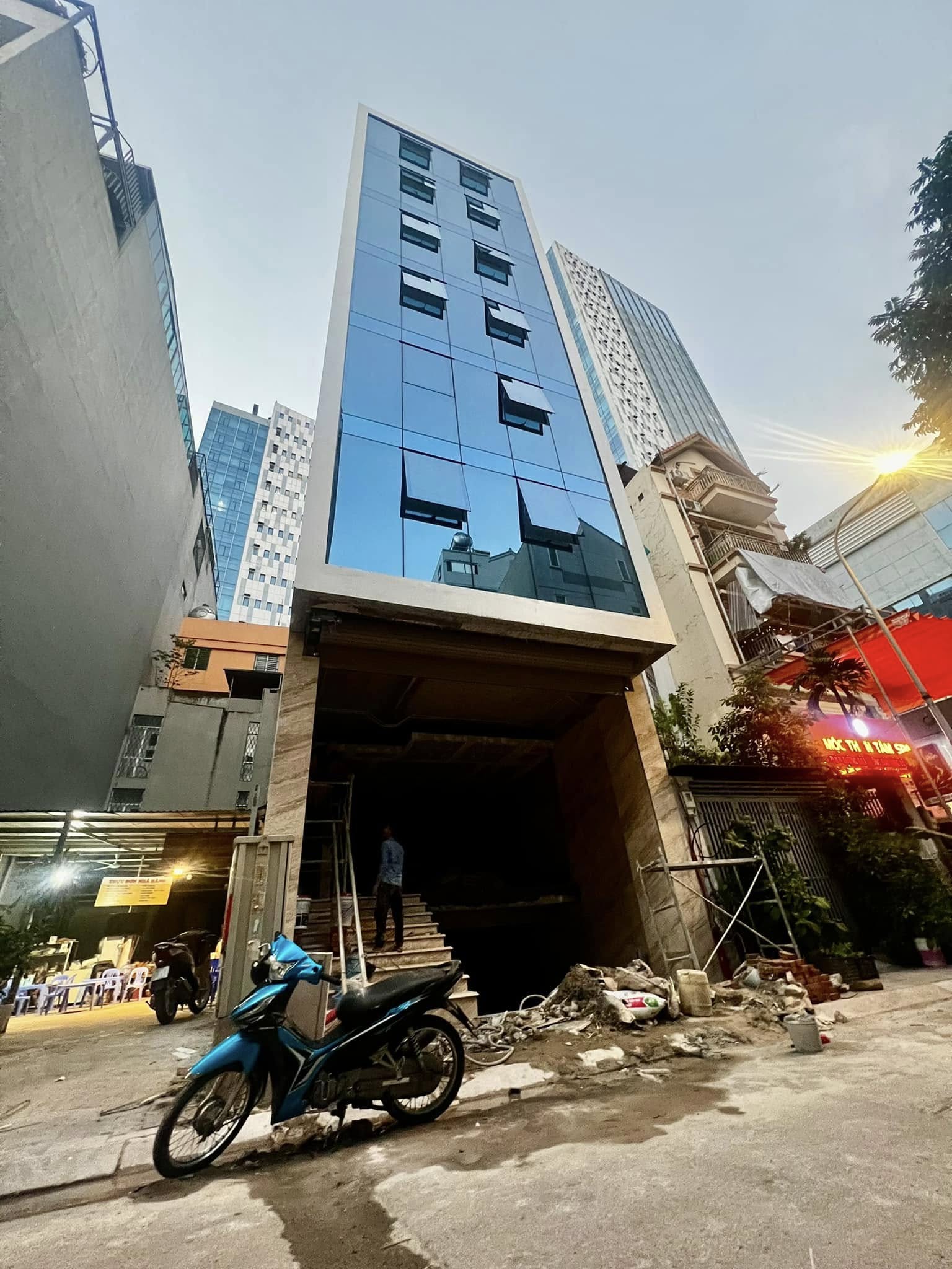 TÒA OFICE,NGÕ 603, LẠC LONG QUÂN, TÂY HỒ-VỈA HÈ-KD:108/118M X10T, MT 6M, GIÁ 79 TỶ.