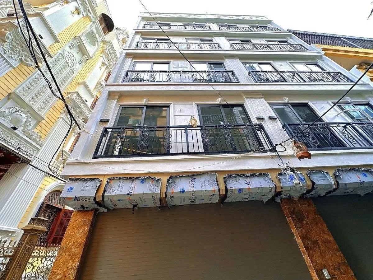 MẶT NGÕ THÔNG, GARA ÔTÔ - KINH DOANH - THANG MÁY, CẠNH HỒ ĐIỀU HÒA (chỉ 16 tỷ)