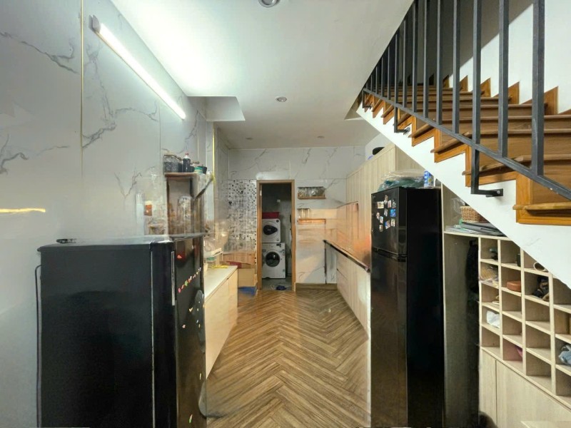 Nhà 2 tầng trung tâm Hải Châu – sát Cầu Rồng – ở ngay, giá chỉ 3.5 tỷ!