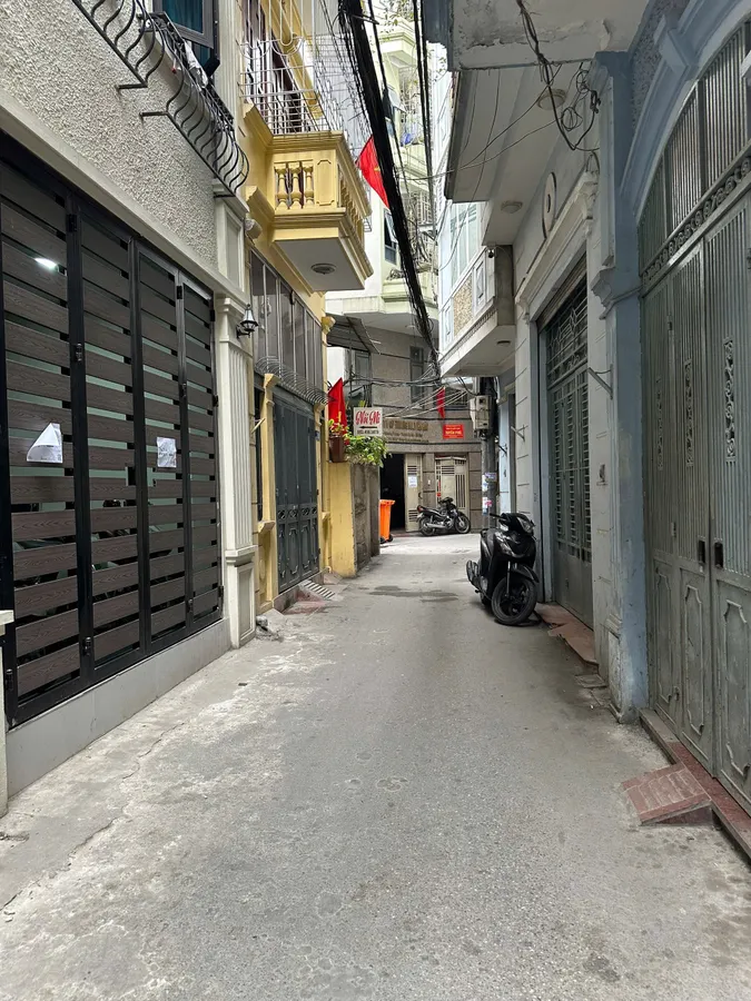 [215] KHƯƠNG TRUNG, THANH XUÂN CCMN MẶT TIỀN RỘNG – LÔ GÓC - NGÕ THÔNG - VỊ TRÍ ĐẸP - PCCC ĐẦY ĐỦ. DT 52M2, MT 8M. GIÁ YÊU THƯƠNG