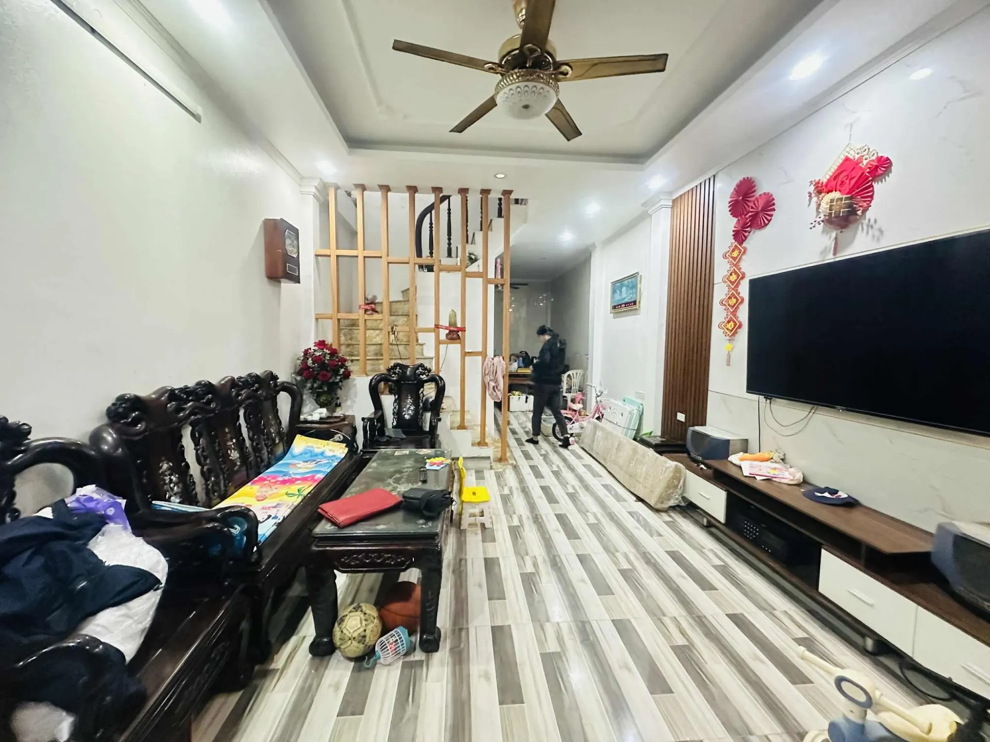 BÁN NHÀ PHỐ HOÀNG VĂN THÁI – 43m² x 4 TẦNG – MT 4m – GIÁ 13.4 TỶ – THANH XUÂN,