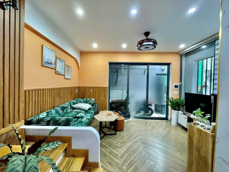 Hàng hiếm trung tâm Hải Châu – nhà 2 tầng kiệt Hoàng Diệu – 2 mặt thoáng, ở ngay!