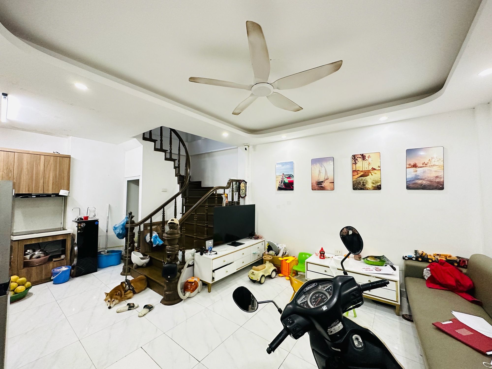 PHỐ TÂN ẤP - BA ĐÌNH - NHÀ ĐẸP Ở LUÔN - GẦN PHỐ - LÔ GÓC THOÁNG SÁNG - AN NINH AN SINH TỐT-TẦM TIỀN NHIỀU KHÁCH...