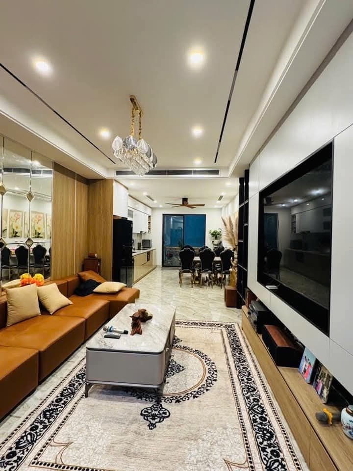 SIÊU PHẨM PHỐ NGỌC LÂM – 55M² – 6 TẦNG THANG MÁY Ô TÔ 7 CHỖ VÀO NHÀ – NGÕ 5M – FULL NỘI THẤT SIÊU ĐẲNG CẤP – VIEW MIPEC