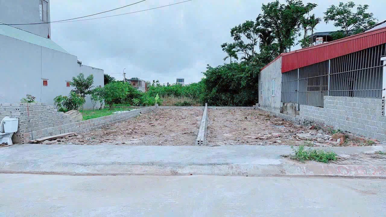 2 lô đẹp – mặt đường 10m giá hiếm chỉ 2.2x tỷ ZALO 0567 222 555