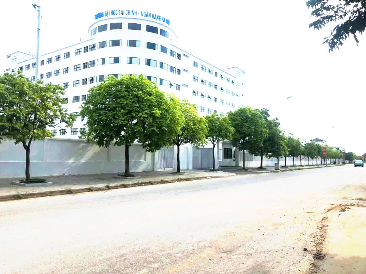 SỞ HỮU NGAY LÔ ĐẤT ĐẸP - GIÁ TỐT - Vị Trí Đắc Địa Tại Tổ 10 (cũ) Quang Minh, Hà Nội