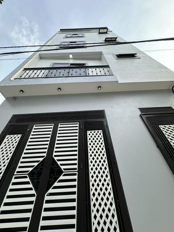 NHÀ ĐẸP VỊ TRÍ VIP MINH KHAI – LẠC TRUNG DT75M x MT8M– Ô TÔ ĐỖ CỬA – KINH DOANH ĐỈNH