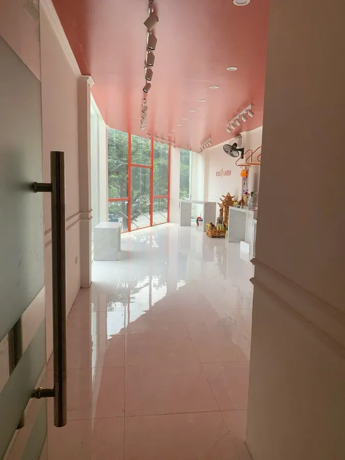 Bán Nhà Mặt Phố Võ Chí Công. Cầu Giấy. Thang Máy. Ô Tô. Vỉa Hè. DT 65m2. MT 8m. Giá 30.8 Tỷ