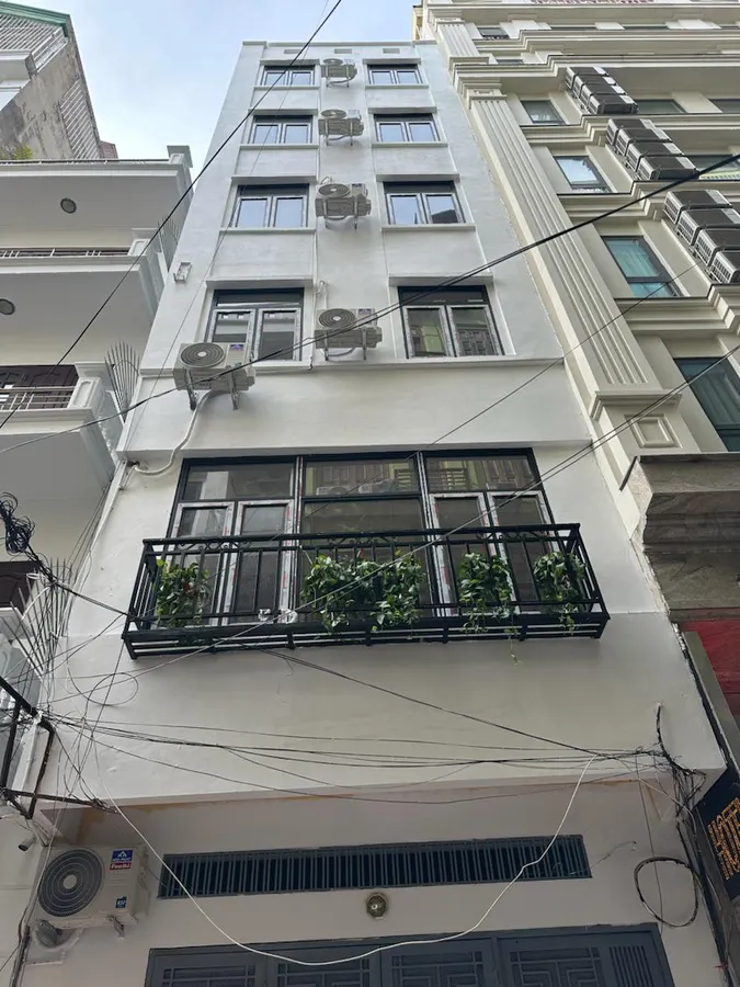 (901) Hot! Phố Lương Khánh Thiện, 7 tầng thang máy mới tinh! Xe ô tô vào nhà! Vừa ở vừa kinh doanh