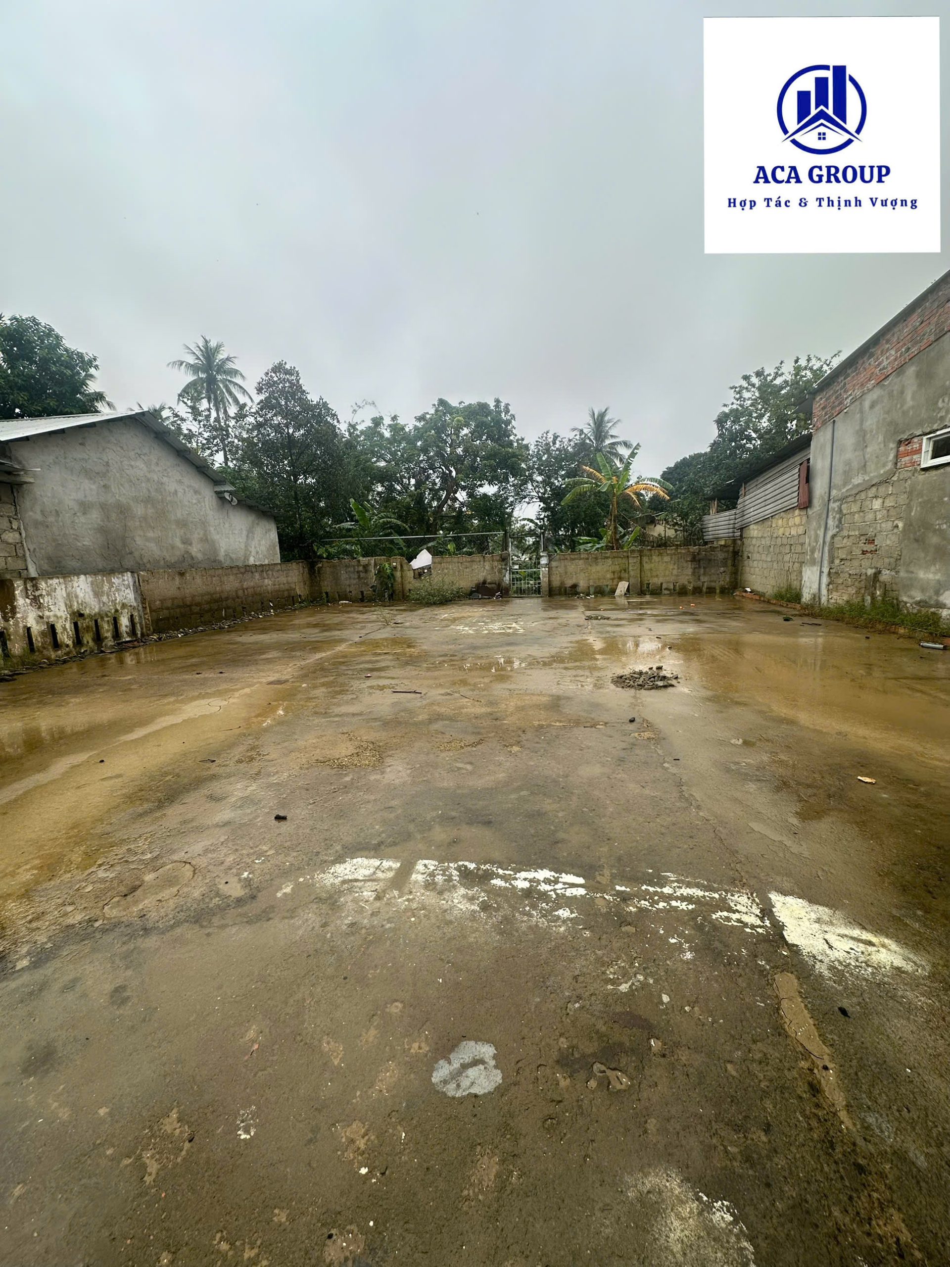 CHO THUÊ GẦN 1000m2 MẶT TIỀN MẶT BẰNG CÓ CẢ NHÀ CẤP 4 BÙI THỊ XUÂN