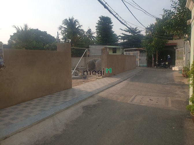 góc 2 Mặt tiền trục đường trần văn sắc dg 44 củ , P. Thảo Điền, TP. Thủ Đức, dt 500m2 - 140tr/m2