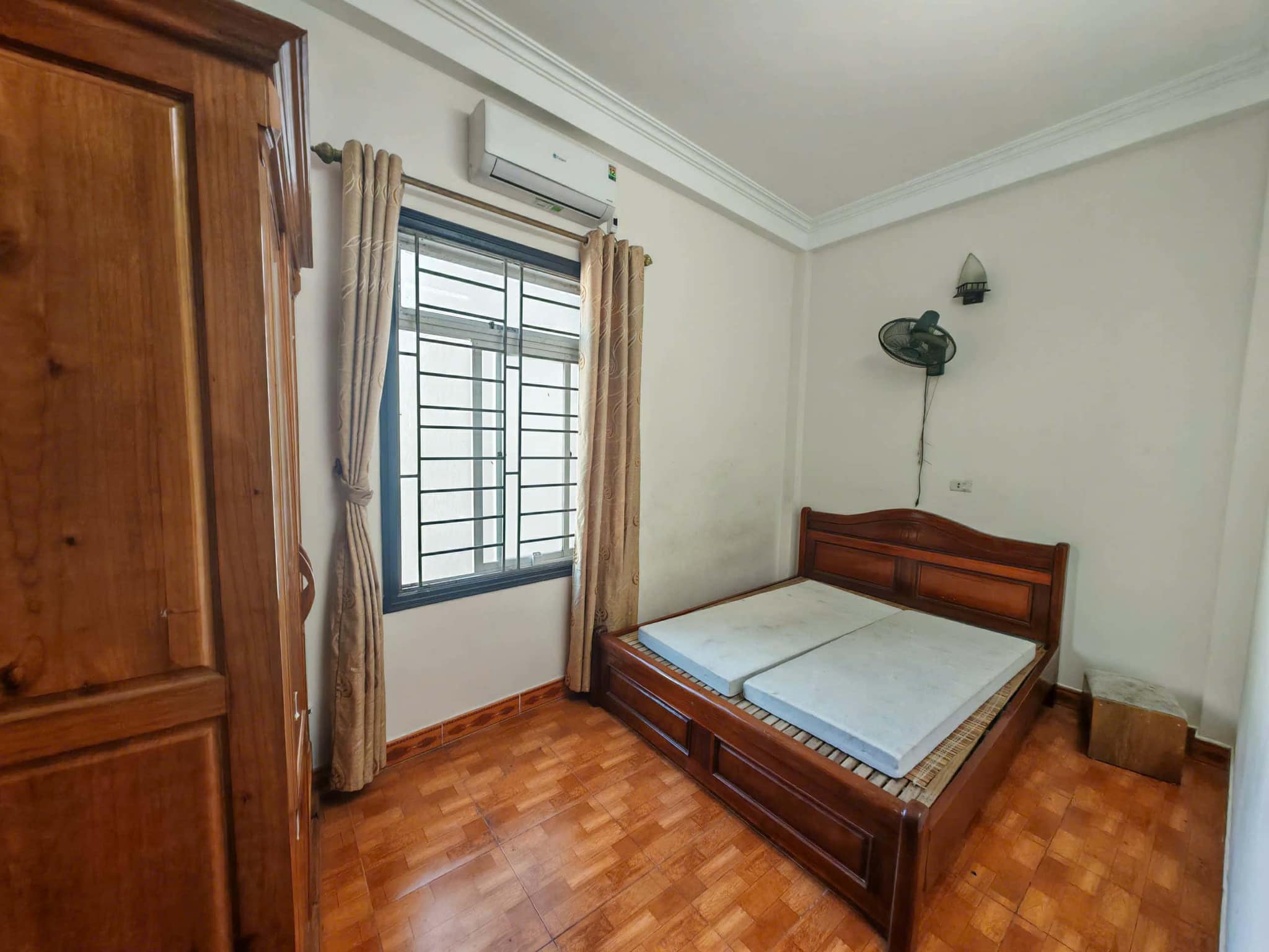 Siêu phẩm làng cổ hiếu học Đông Ngạc 42m2, 4T, mặt ngõ thông ô tô tránh