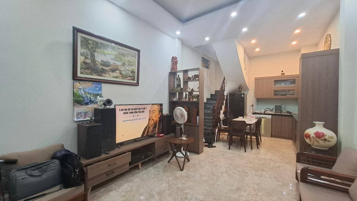 SIÊU PHẨM - Ô TÔ ĐỖ CỬA - VỈA HÈ - Ở KINH DOANH TUYỆT ĐỈNH