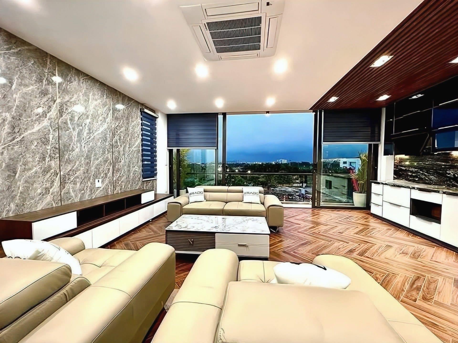 NHÀ VỊ TRÍ ĐẸP, PHÂN LÔ, NGÕ THÔNG, VỈA HÈ, Ô TÔ TRÁNH, KINH DOANH ĐỈNH PHỐ TRUNG YÊN.