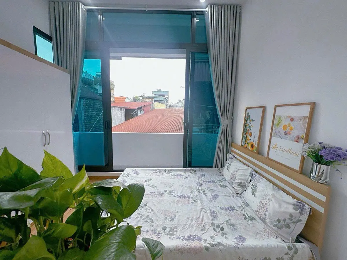 BÁN ĐẤT SẴN NHÀ CCMN DOANH THU KHOẢNG 50TR/ THÁNG - 11 PHÒNG KHÉP KÍN CCMN NGUYỄN TRÃI – CẠNH ROYAL- 50M RA PHỐ -THOÁNG TRƯỚC SAU