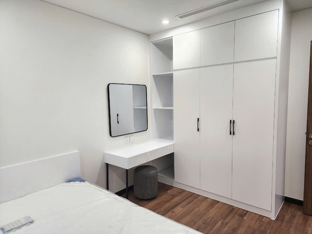 Chính chủ cần bán căn hộ chung cư, tầng trung 59m2 2 ngủ 1 WC 1 khách 1 bếp giá 6,2tỷ