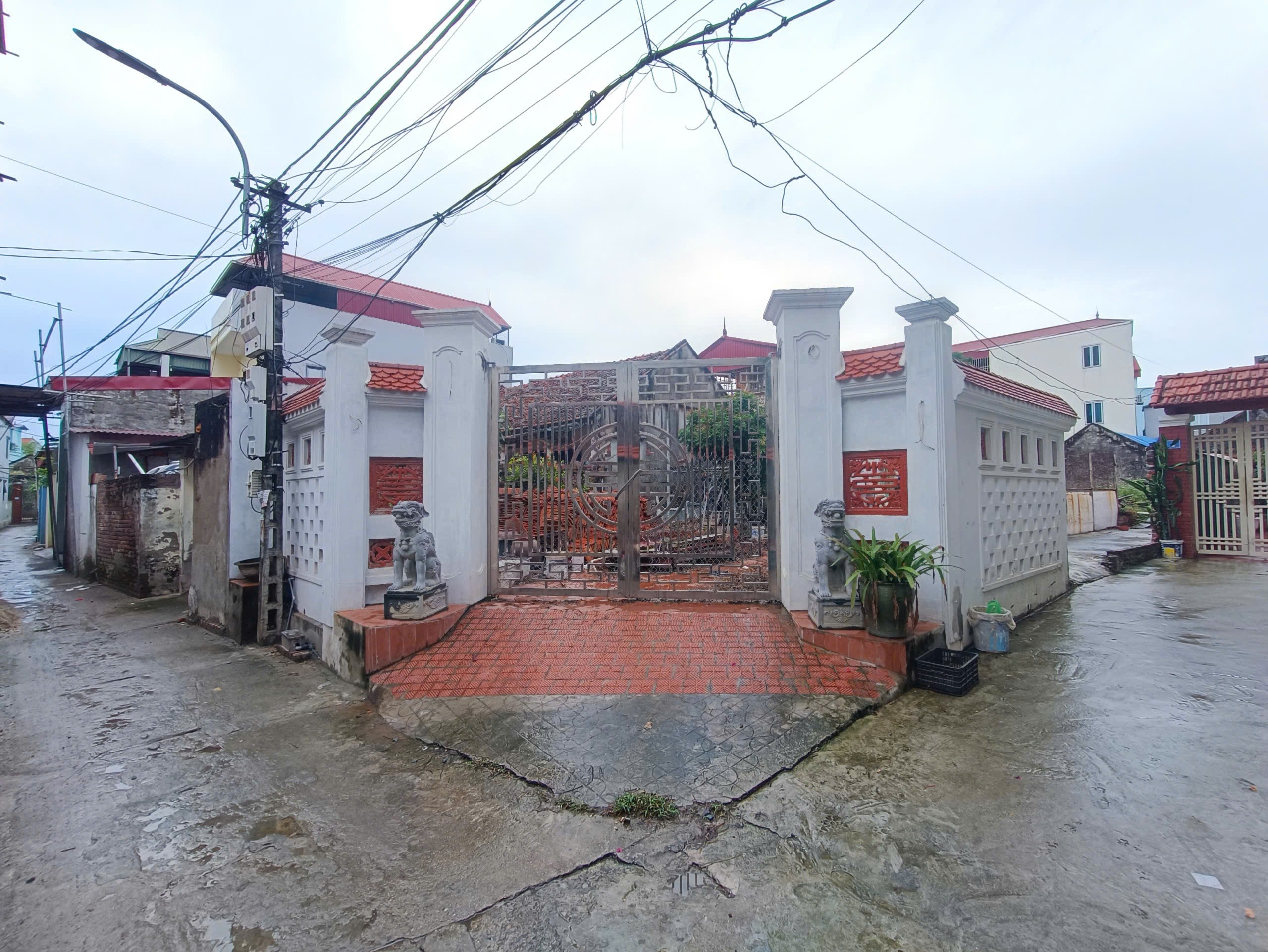 CAO XÁ - HOÀI ĐỨC - LÔ GÓC - ĐƯỜNG THÔNG - Ô TÔ 2.5 TẤN VÀO NHÀ - 175.M² 21 TỈ ,,