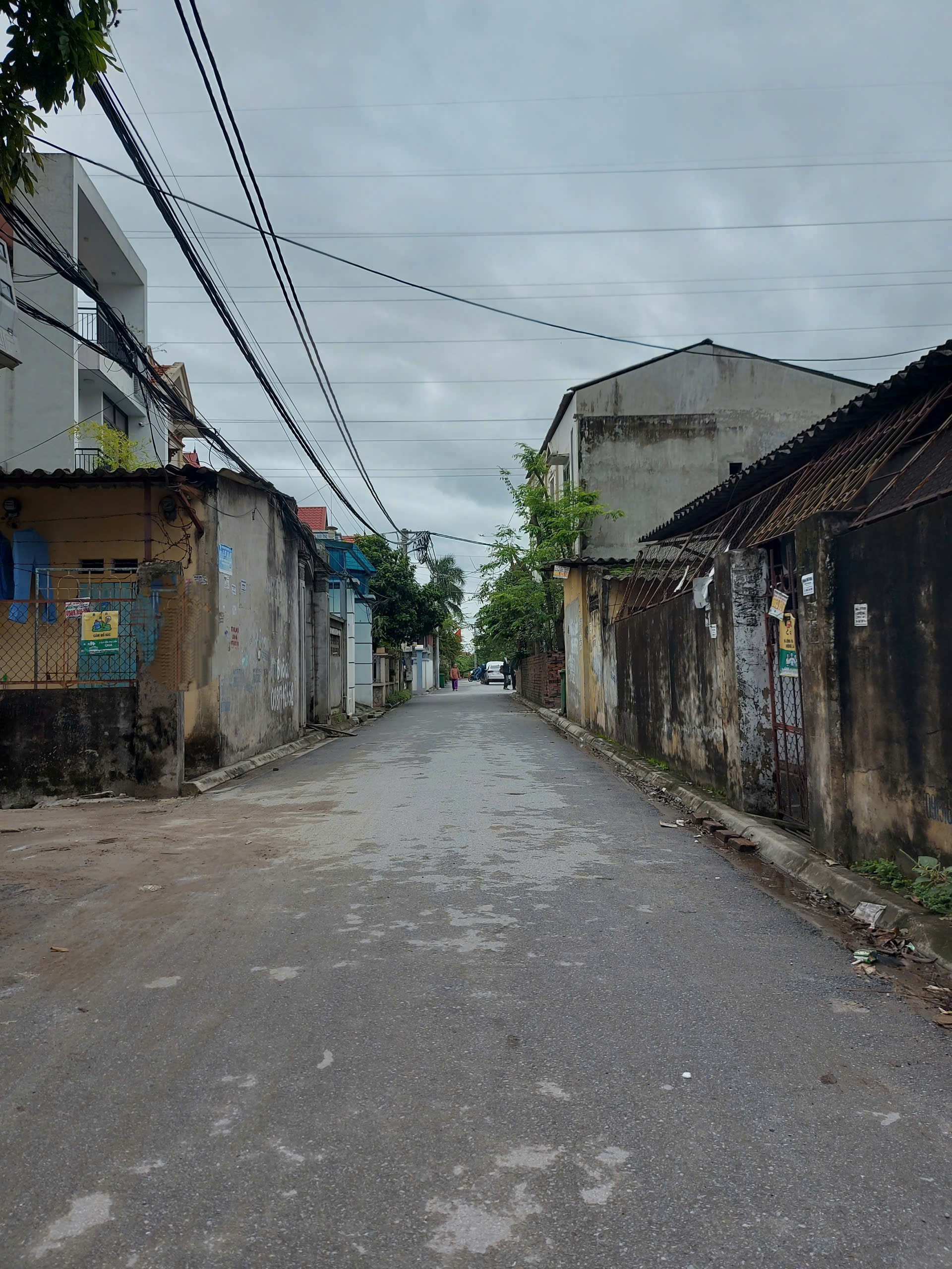 SÁP MAI - VÕNG LA - ĐÔNG ANH - CHÍNH CHỦ BÁN ĐẤT - LÔ GÓC - VUÔNG - MẶT TIỀN KHỦNG - 275M² NHỈNH 15 TỈ ....